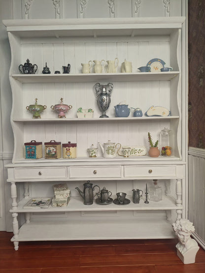 Vitrina francesa a escala 1:12, muebles para casa de muñecas en miniatura (no incluye decoración), solo pedido anticipado.