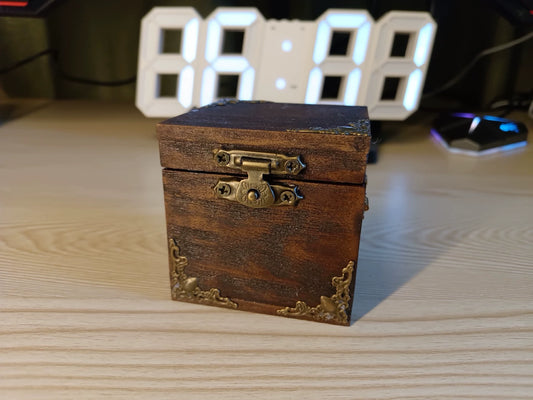 Joyero de estilo antiguo impreso en 3D para casa de muñecas en miniatura