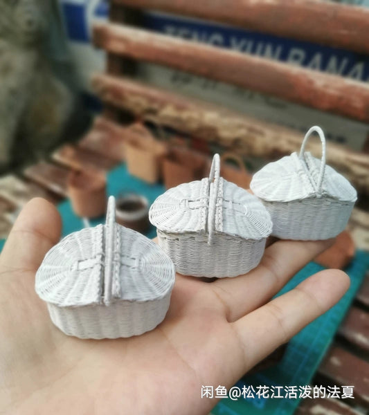 1:6 Scale Miniature Woven Picnic Basket For Blythe And Ob11 Dolls Miniature Dollhouse Accessory