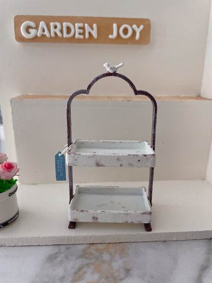 Soporte de postre de metal de doble capa con pájaro en miniatura a escala 1:12, modelo blanco, muebles para casa de muñecas en miniatura