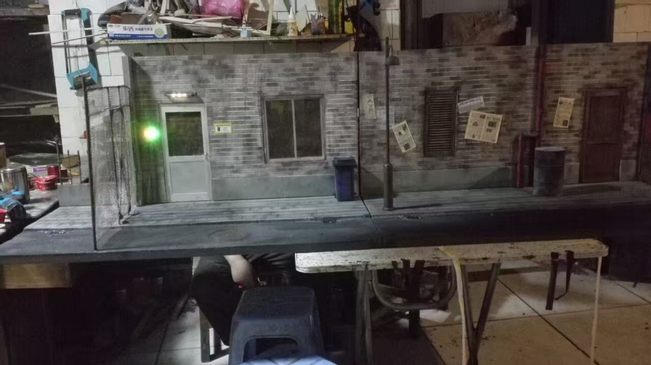 1:6 Scale Iron Man Batman Joker Custom Miniature Scene