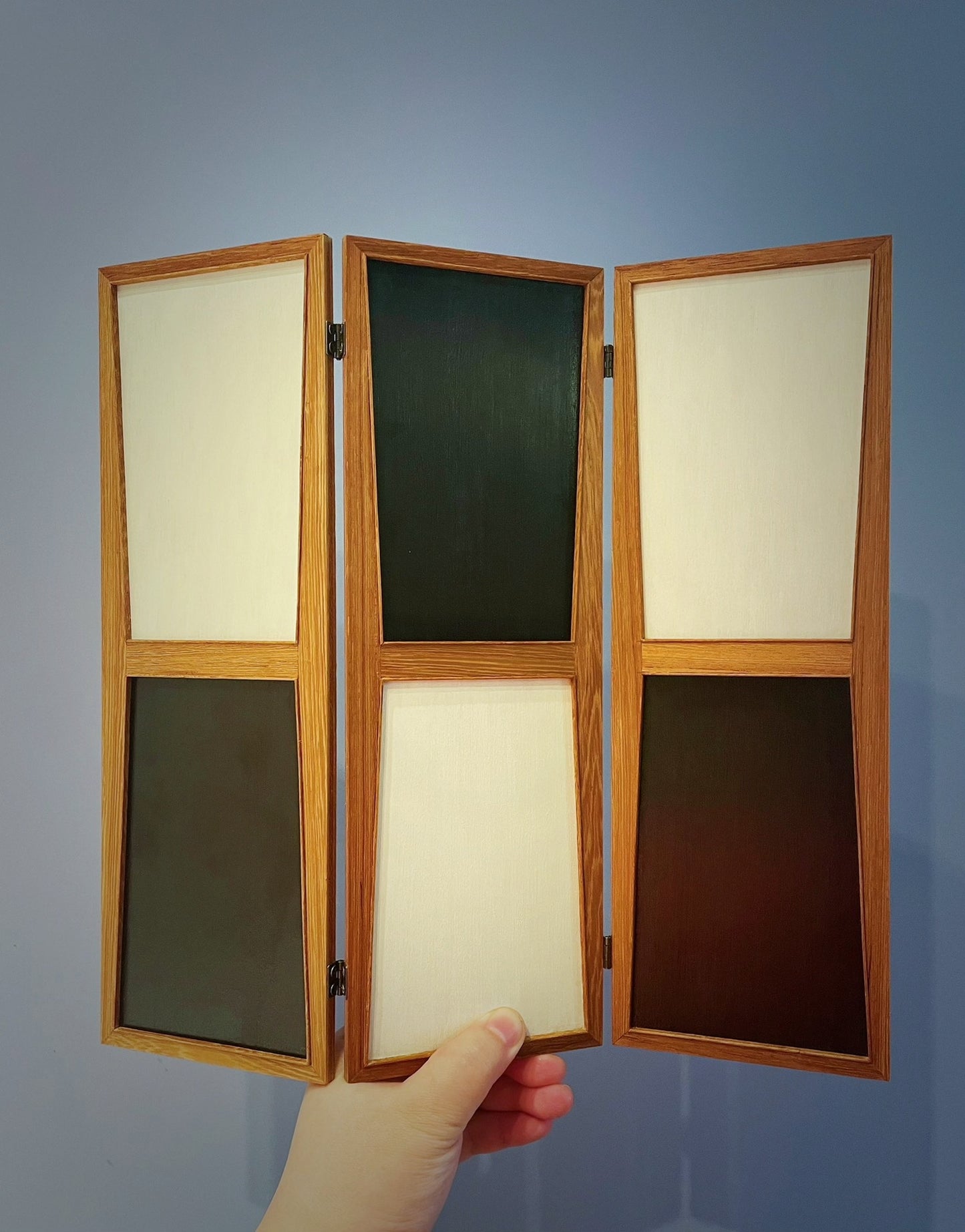 Mobilier miniature pour maison de poupée Chandigarh à l'échelle 1:6