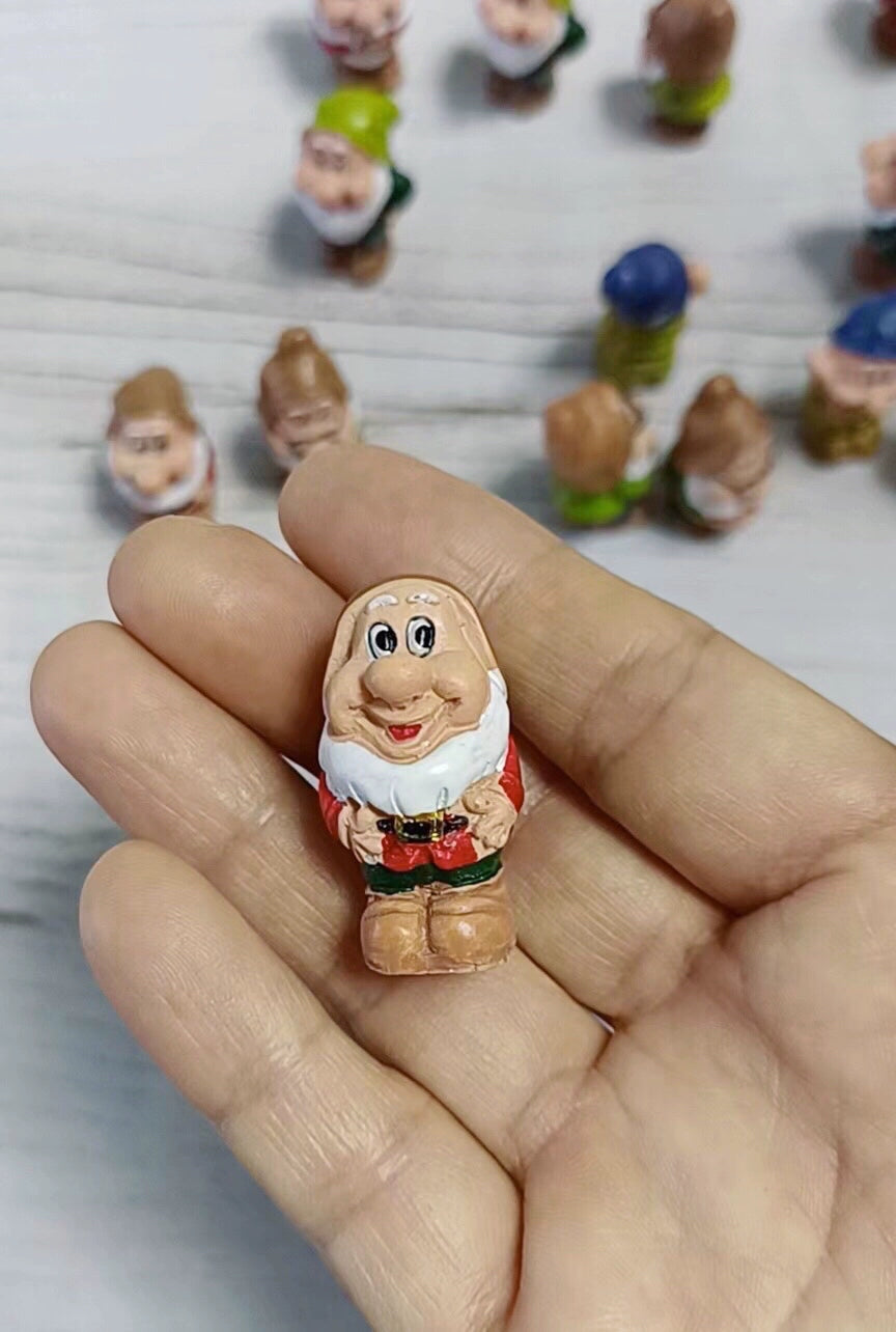 1:12 Scale Snow White And Seven Dwarfs Miniature Dollhouse Decor