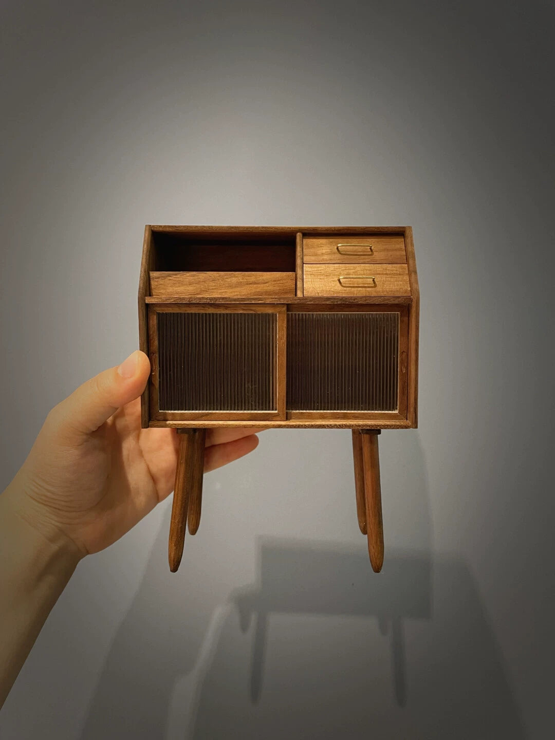 Aparador de madera a escala 1:6, muebles de casa de muñecas en miniatura para muñecas Blythe