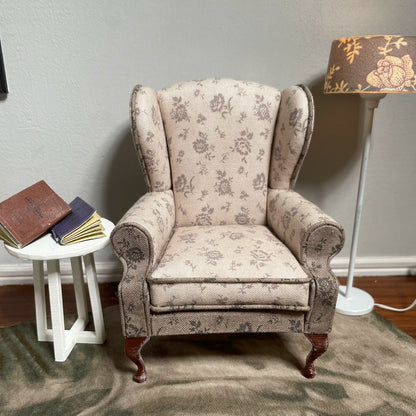 1:12 Scale Retro Armchair Miniature Dollhouse Furniture