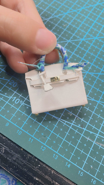 Sac à main miniature pour poupée à l'échelle 1:6, Milkshake blanc