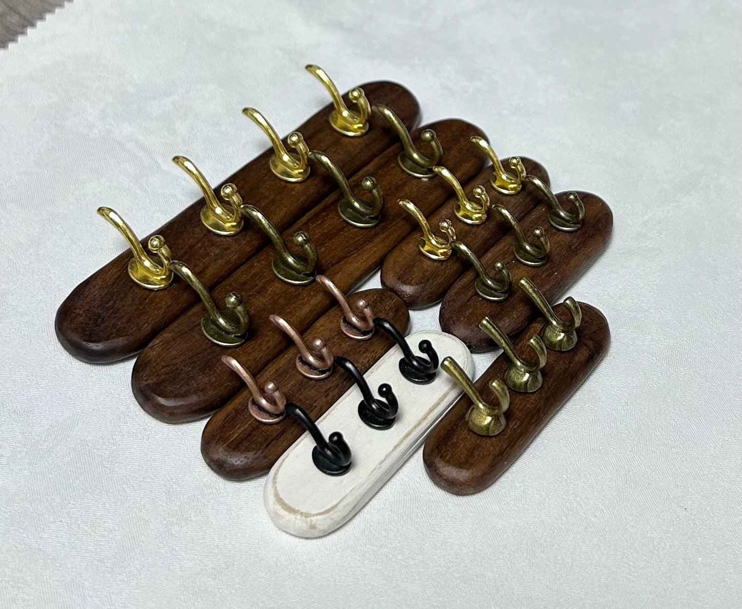 1:6 Scale Vintage Walnut Wooden Hooks Miniature Dollhouse Furniture