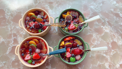 1:12 Scale Miniature Fruit Stew Pot With Spoon 1:6 Scale Miniature Soup Bowl Dollhouse Kitchen Accessories
