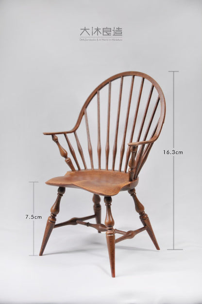 Silla Windsor con respaldo a escala 1:6, muebles para casa de muñecas en miniatura