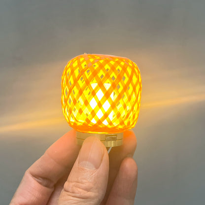 Lampe de table miniature Wabi Sabi en bambou, style japonais, faite à la main, échelle 1:6, éclairage pour maison de poupée avec fonction d'éclairage