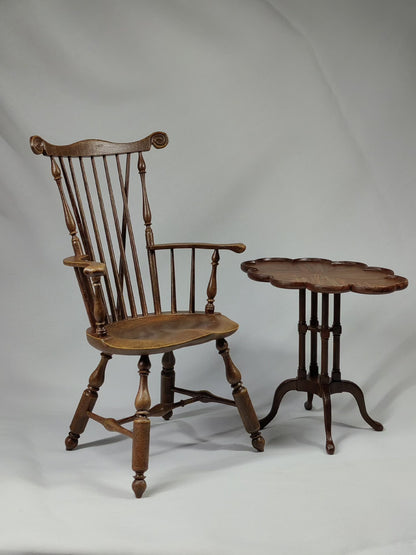 Silla Windsor de respaldo recto a escala 1:6, muebles para casa de muñecas en miniatura