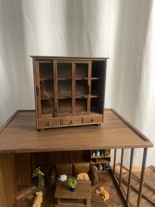 Vitrina con puerta corrediza a escala 1:12, muebles para casa de muñecas en miniatura