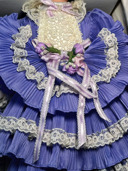 Muñeca de cerámica antigua