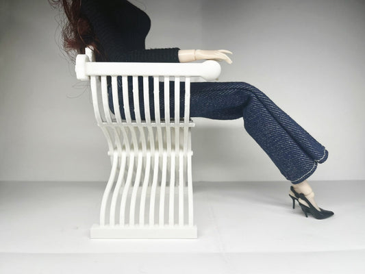 Chaise Dante miniature à l'échelle 1:6, meuble de maison de poupée fait main, modèle blanc