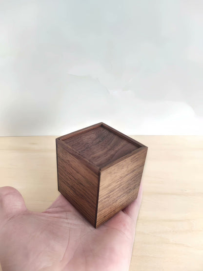 Boîte de rangement miniature en bois de noyer et céramique à l'échelle 1:12, accessoire pour maison de poupée BJD Blythe
