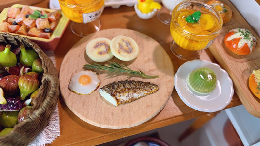 1:12 Scale Miniature Soft Clay Baked Fish For 1:12 BJD OB11 Also Fits 1:6 Scale Miniature Dollhouse Food