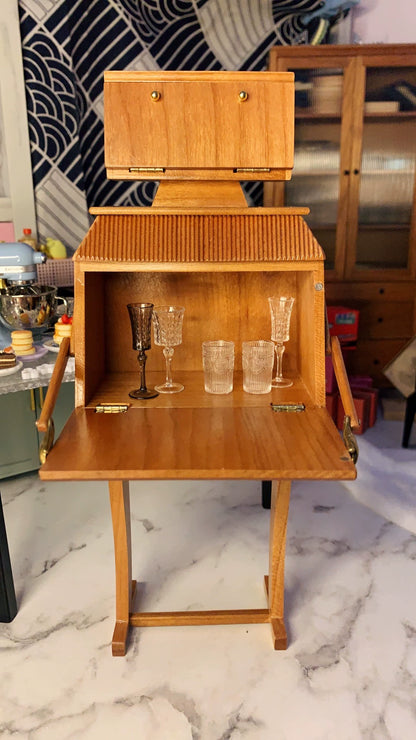 1:6 Scale Robot Bar Cabinet Miniature Dollhouse Furniture For Dolls