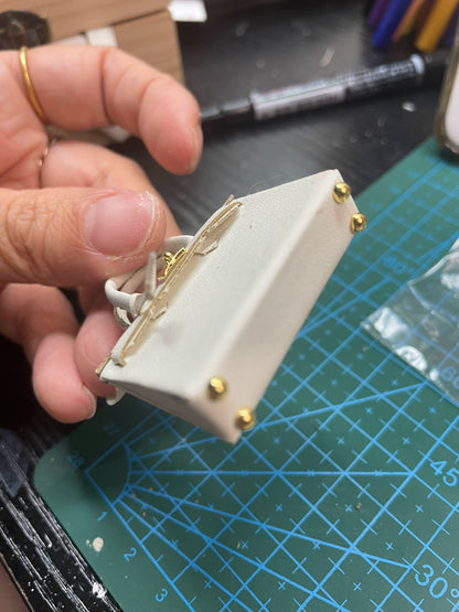 Sac à main miniature pour poupée à l'échelle 1:6, Milkshake blanc