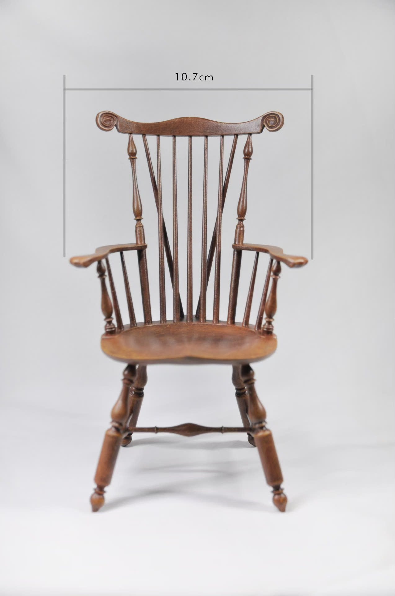 Silla Windsor de respaldo recto a escala 1:6, muebles para casa de muñecas en miniatura