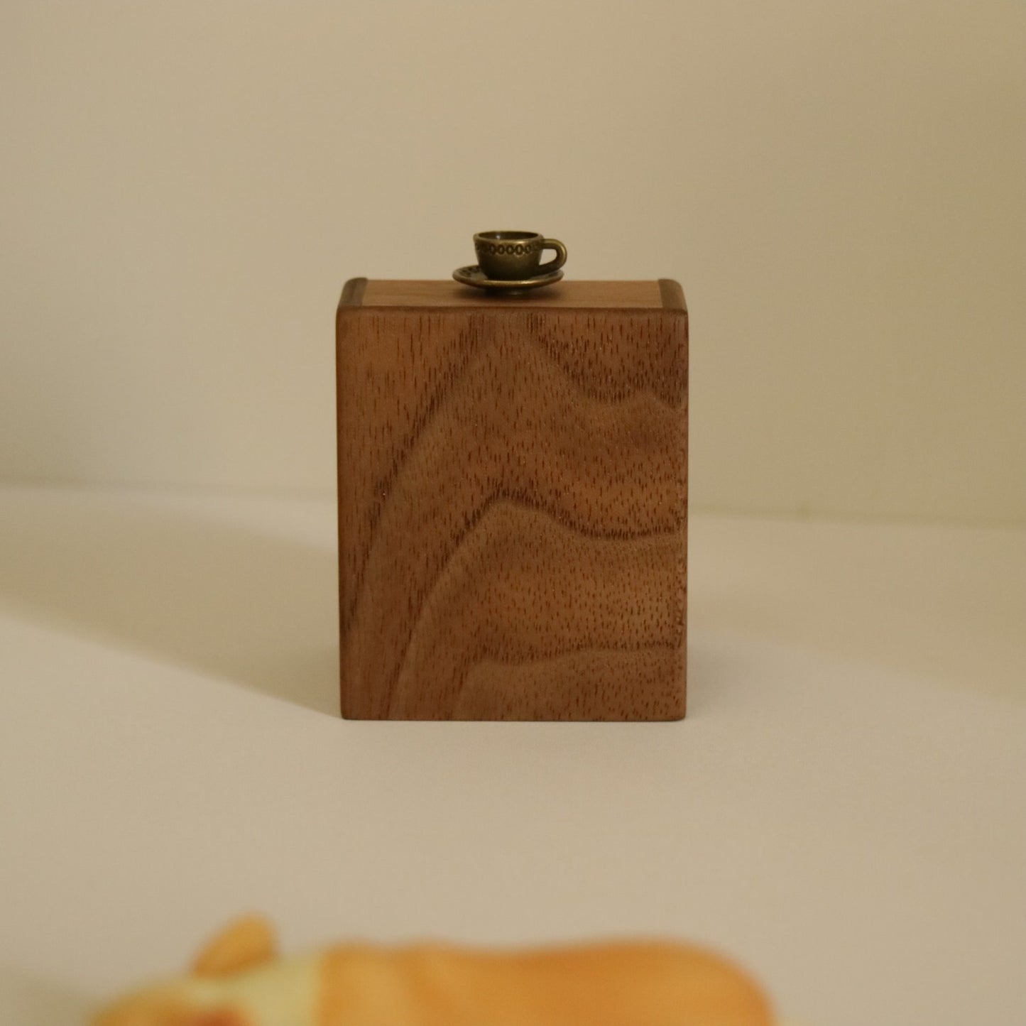 Mesita de noche de madera a escala 1:6, mueble de casa de muñecas en miniatura para Blythe BJD Ob11