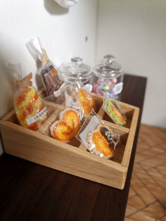 Bandeja escalonada de madera a escala 1:12, muebles en miniatura para casa de muñecas, ideal para sala de estar.