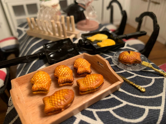 1:12 Scale Miniature Taiyaki Handmade Soft Clay Dollhouse Food Accessory