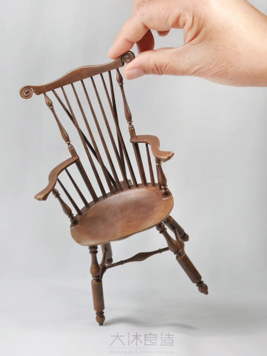 Silla Windsor de respaldo recto a escala 1:6, muebles para casa de muñecas en miniatura