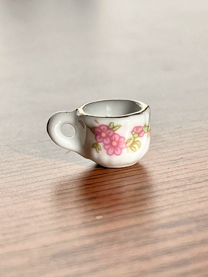 Caja ciega para casa de muñecas en miniatura a escala 1:12, accesorios OB11, juego de simulación de comida en miniatura, taza de cerámica dorada pintada a mano