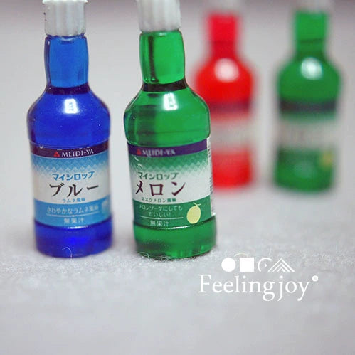 Juego de botellas de jugo para casa de muñecas en miniatura a escala 1:12: 5 piezas de accesorios de mobiliario