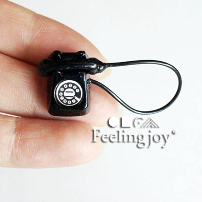Accesorios para casa de muñecas en miniatura a escala 1:24, teléfono con cable negro
