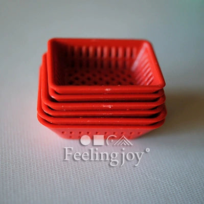 Accesorio para casa de muñecas en miniatura a escala 1:12: cesta de plástico roja para frutas y verduras