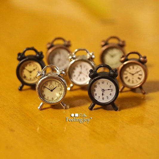 Accesorios para casa de muñecas en miniatura a escala 1:24, reloj despertador de metal realista, muebles en miniatura