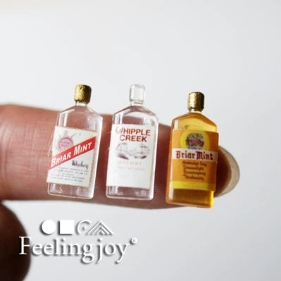 Kit de accesorios para casa de muñecas en miniatura a escala 1:12 con pequeñas botellas de vino y muebles en miniatura.