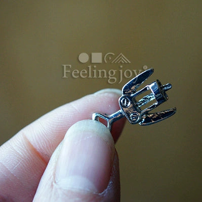 1:12 Scale Miniature Dollhouse Wine Bottle Opener Accessory For BJD Dolls Miniature Furniture