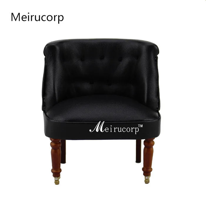 Chaise élégante noire miniature à l'échelle 1:12 pour maison de poupée