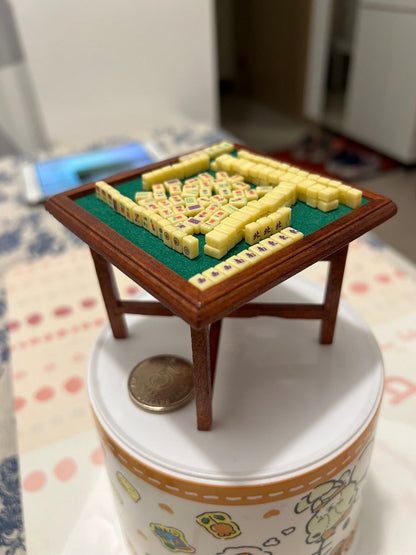 Ensemble de Mahjong chinois miniature à l'échelle 1:12 avec table et chaises pour maison de poupée, accessoires de chambre BJD, jeux de table de simulation à faire soi-même, jouets