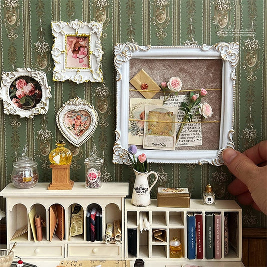 Cadre photo miniature vintage blanc fait main à l'échelle 1:6 pour décoration de maison de poupée BJD GSC Blythe