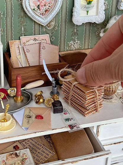 1:12 Scale Miniature Dollhouse DIY Simulation Wax Seal Model Mini Scrapbook Envelope Feather Pen Blythe BJD GSC Toy Accessories Desktop Decor