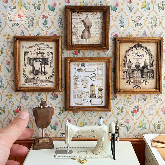 Cadre décoratif miniature rétro à l'échelle 1:6 - Accessoire fait main pour maison de poupées BJD, Blythe et ateliers de couture