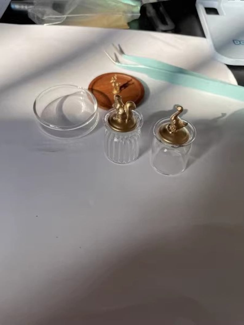 Tanque de almacenamiento en miniatura de vidrio a escala 1:12 para casa de muñecas, cocina, muebles en miniatura, accesorios, modelo de animal de simulación, juguete para casa de juegos.