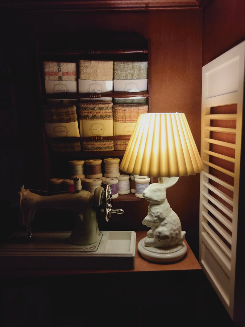 Lampe de table plissée miniature en forme de lapin vintage français, échelle 1:6, accessoires faits à la main pour maison de poupée BJD Blythe, meubles miniatures