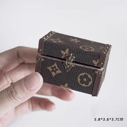 1:12 Scale Miniature Suitcase Hand Luggage Treasure Chest Dollhouse Furniture Accessory Desktop Toy Model