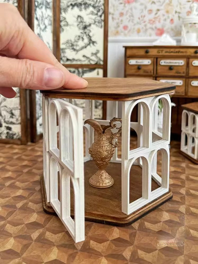 Mueble de casa de muñecas en miniatura medieval hexagonal a escala 1:6 para BJD Blythe