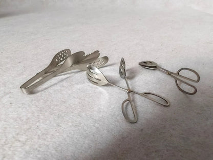 Pinza de pan de metal en miniatura a escala 1:6: accesorio de cocina hecho a mano para muñecas BJD y Blythe.