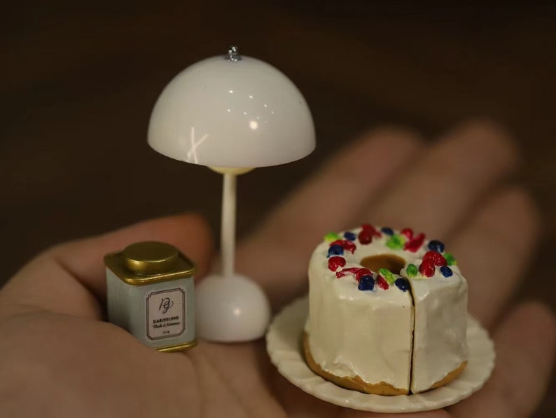 Lampe LED miniature à l'échelle 1:6, accessoire d'éclairage pour maison de poupée BJD Blythe