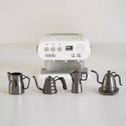 Cafetera en miniatura a escala 1:6, cafetera para verter sobre el café, modelo BJD, Blythe, electrodomésticos de cocina, accesorios para casa de muñecas