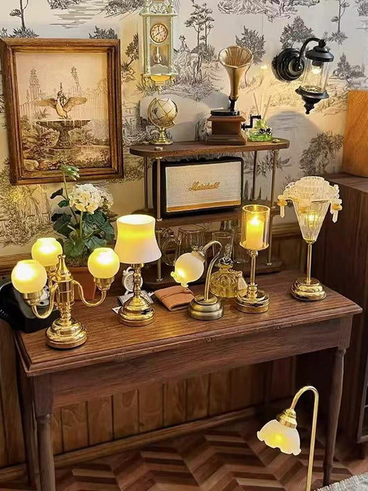 Lampe murale LED miniature à l'échelle 1:6, lustre, lampe de table à l'échelle 1:12, modèle BJD Blythe GSC, accessoires de décoration pour maison de poupée, meubles miniatures
